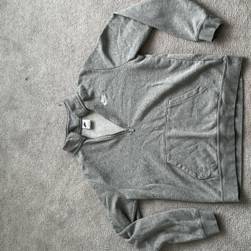 Nike Gray Zip Up Sweater with Ribbed Cuffs
